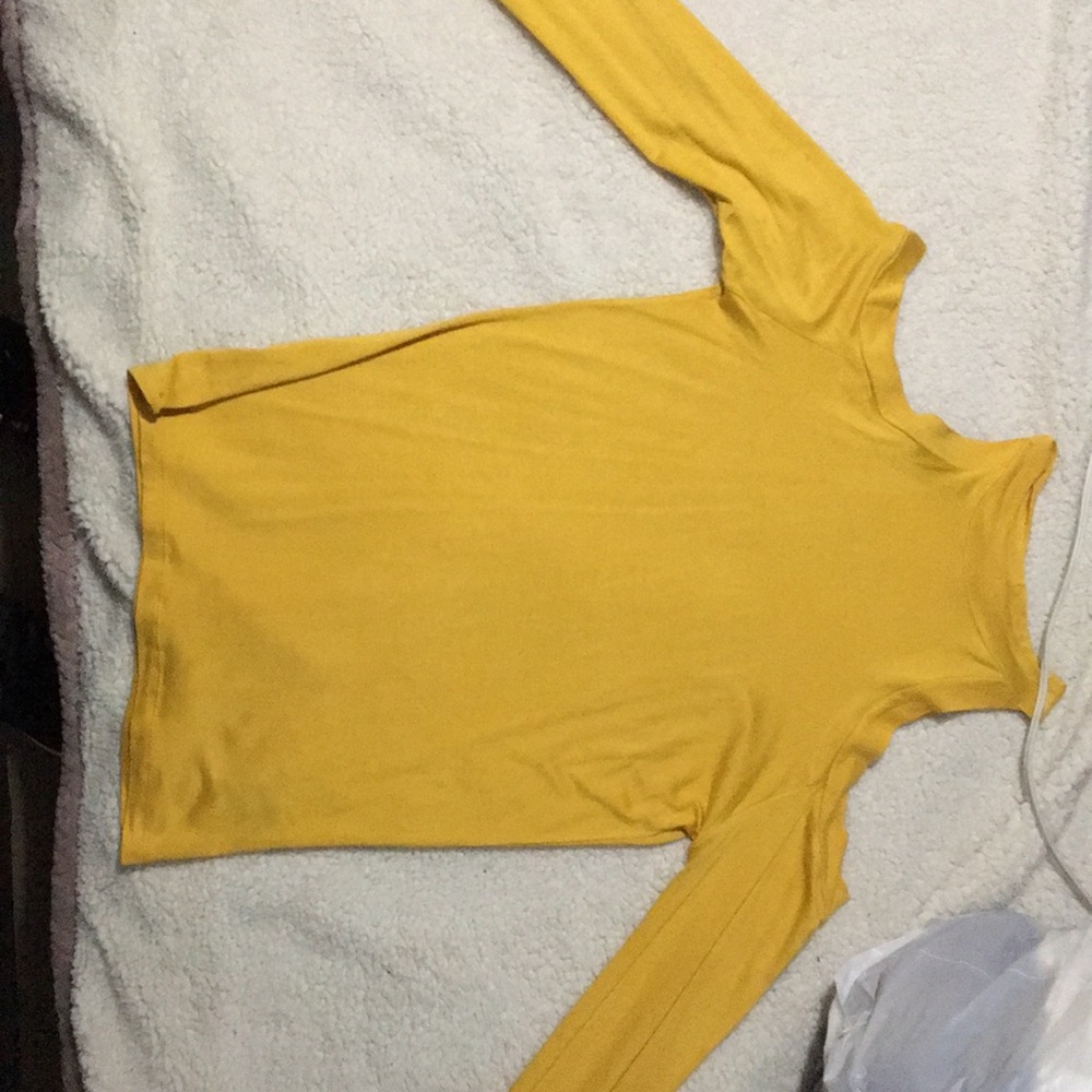 Yellow long sleeve shirt